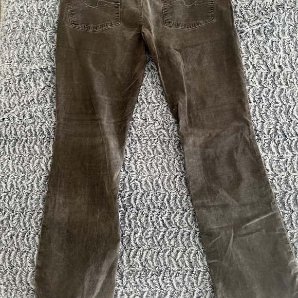Designer Closet Clean Out!!! Everything Must Go! - Picture 1 of 15